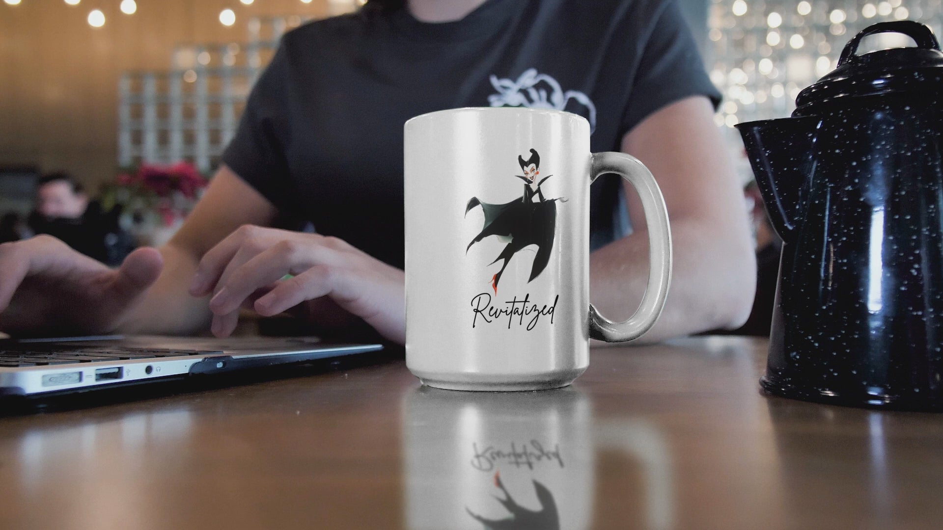 Otherworldly: Vampire Bat Reversible Mug (15 oz)